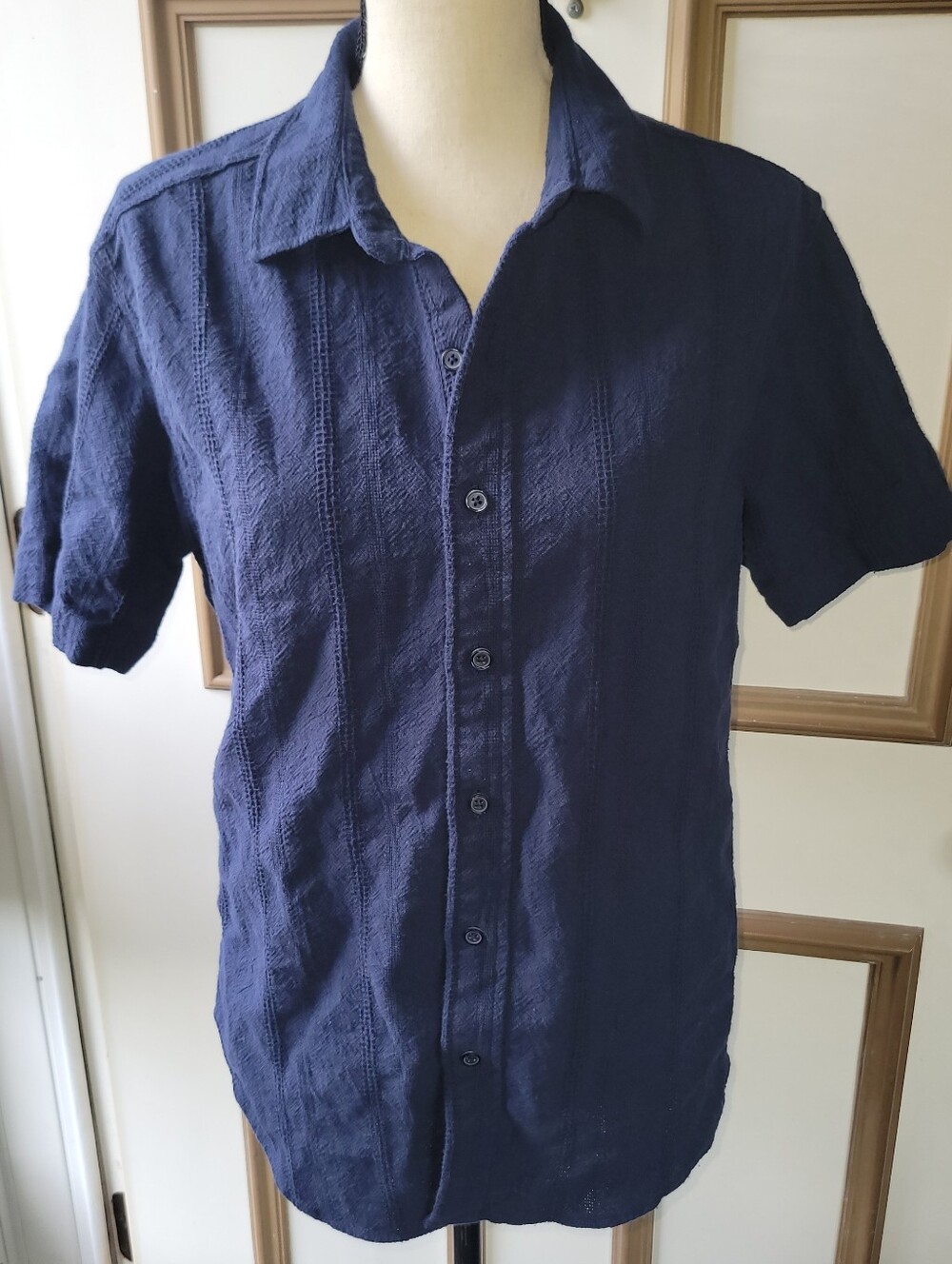 Men's Navy Textured Short Sleeve Button-Down Shirt